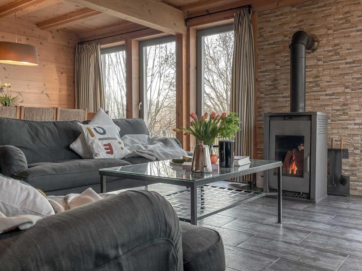 Traumhaff Kustenchalets: Lärchenwoodchalets mit Kamin und Sauna an der Ostsee Vogelsang-Warsin Exterior photo