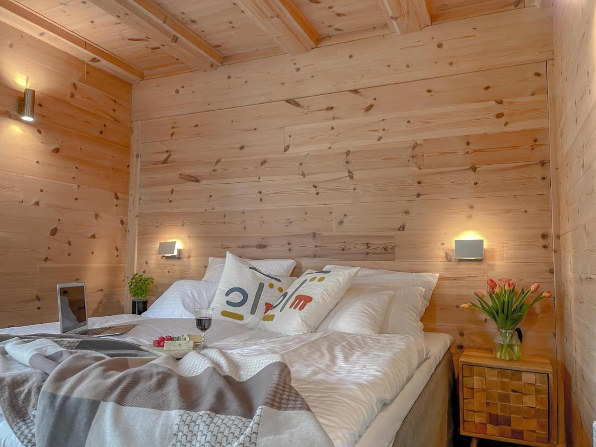 Traumhaff Kustenchalets: Lärchenwoodchalets mit Kamin und Sauna an der Ostsee Vogelsang-Warsin Exterior photo